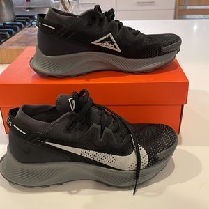 Nike women’s Pegasus trail 2, size 7.5. New in box